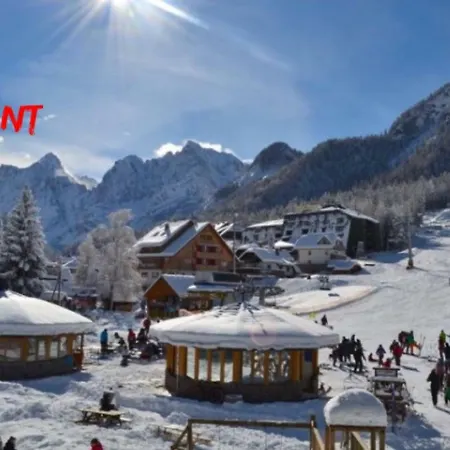 Apartman Vall's Apartment- By Slopes